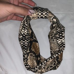 Snake print headband🐍